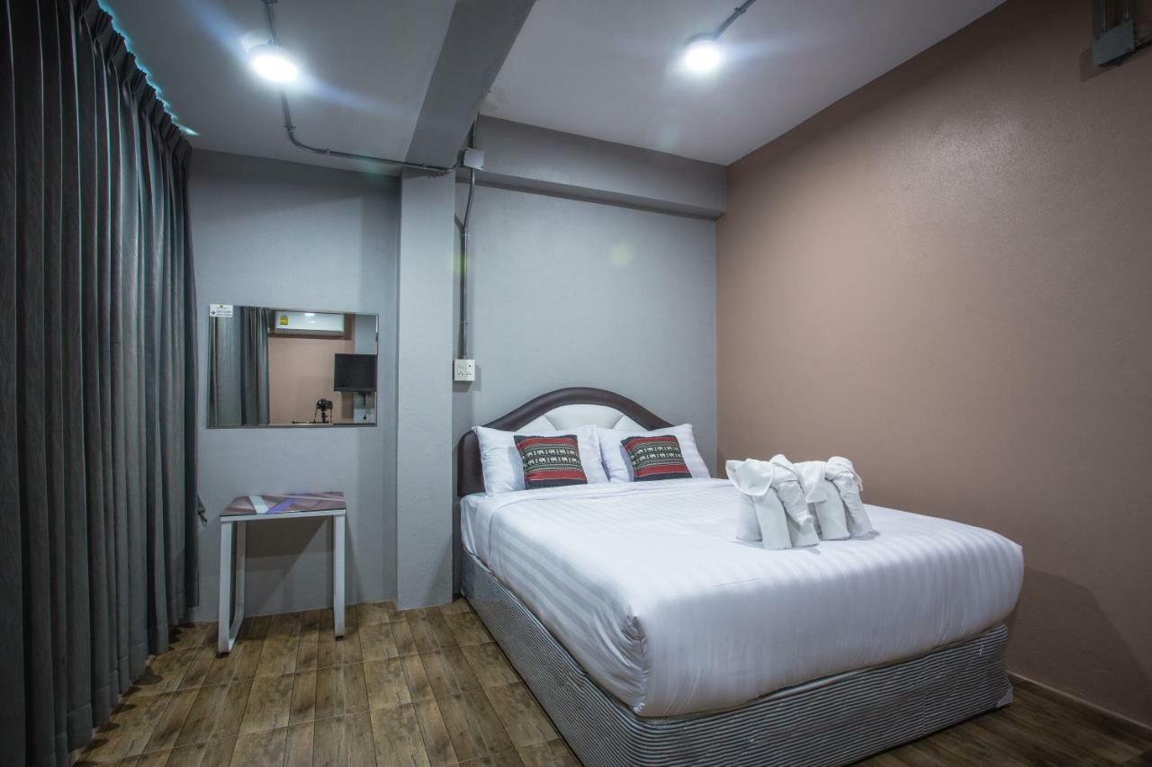 Baan Chang Hotel&Coffee House Tak Bagian luar foto